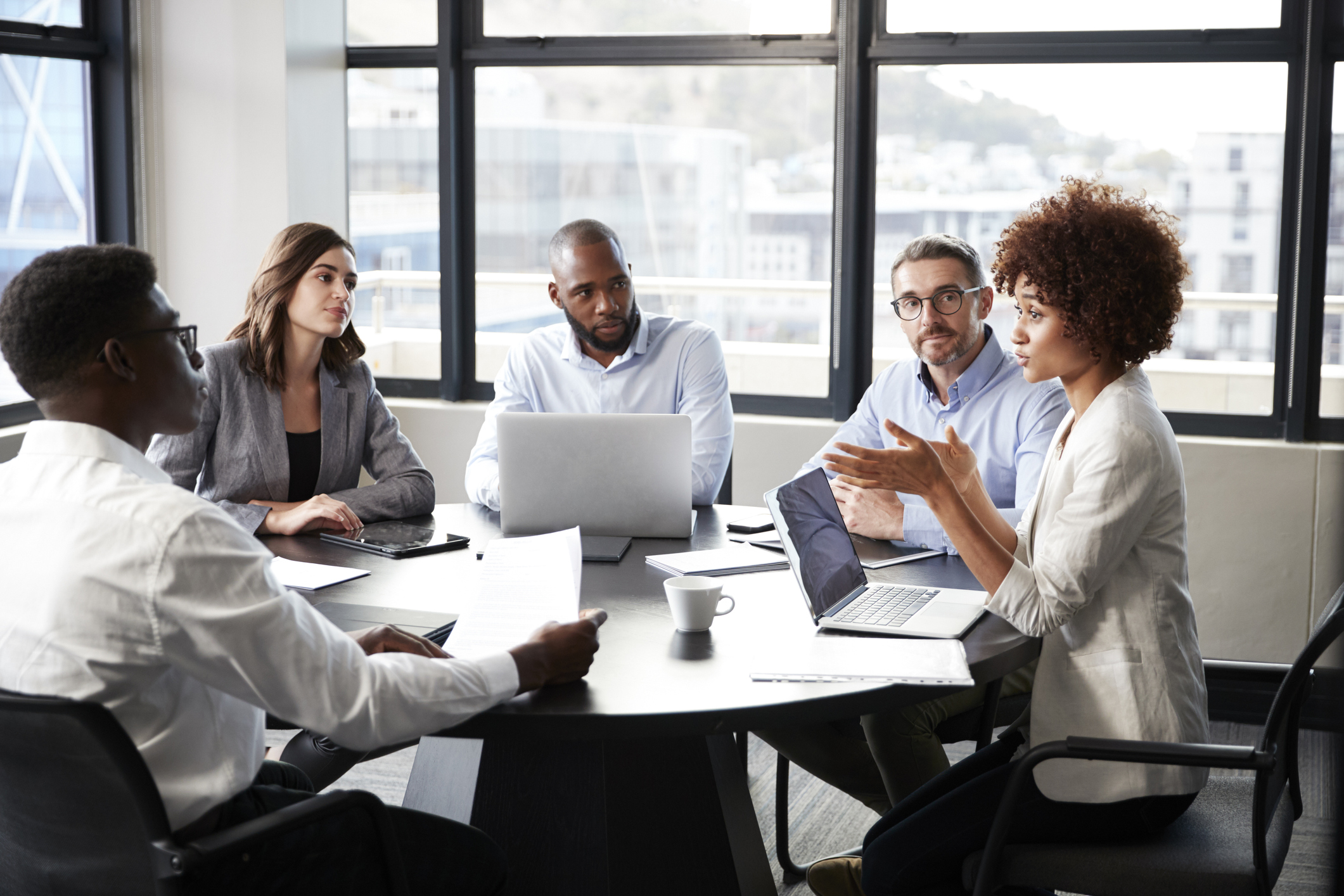 meeting in a round table