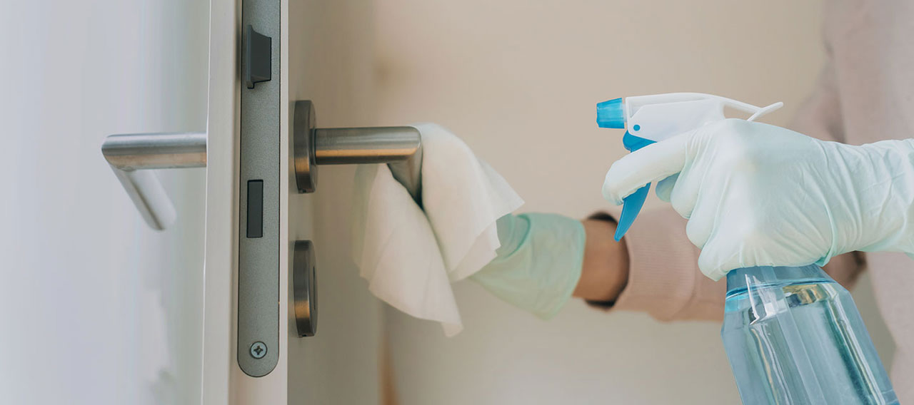 disinfecting doorhandle