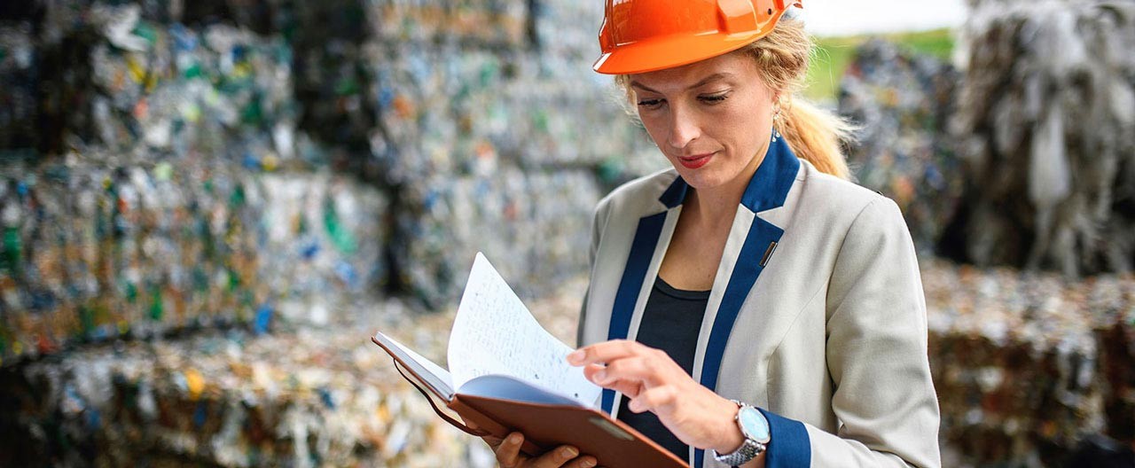 businesswoman with hardhat